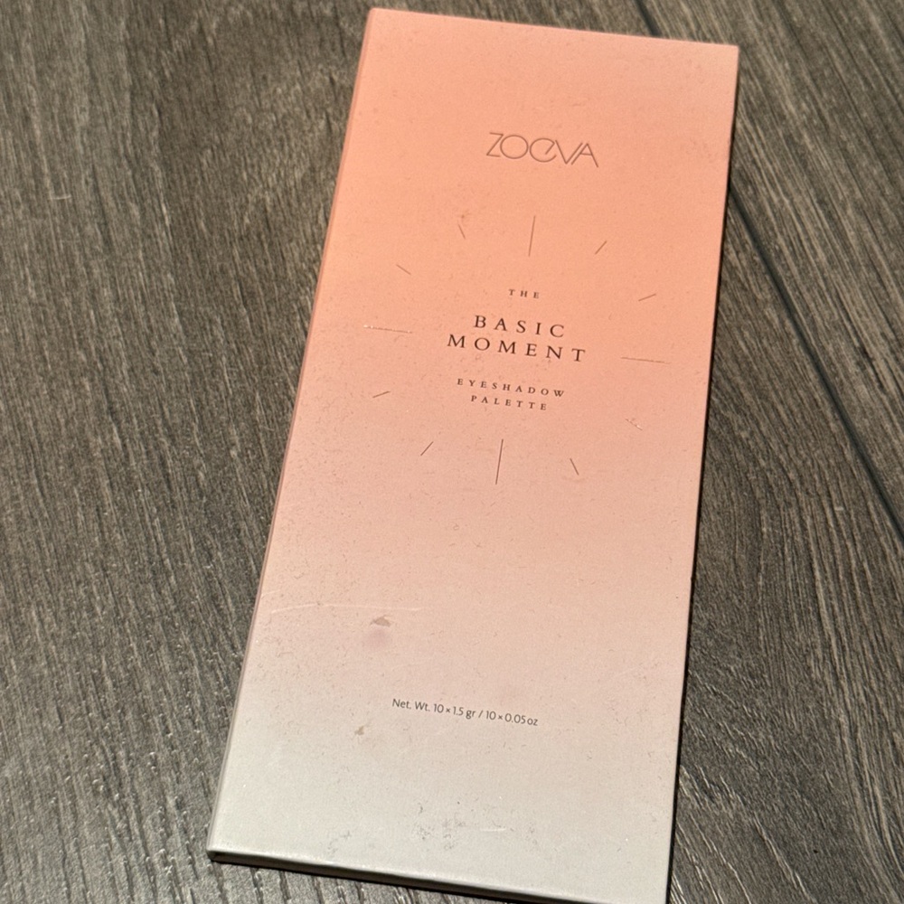 ZOEVA The Basic Moment Palette in Pink